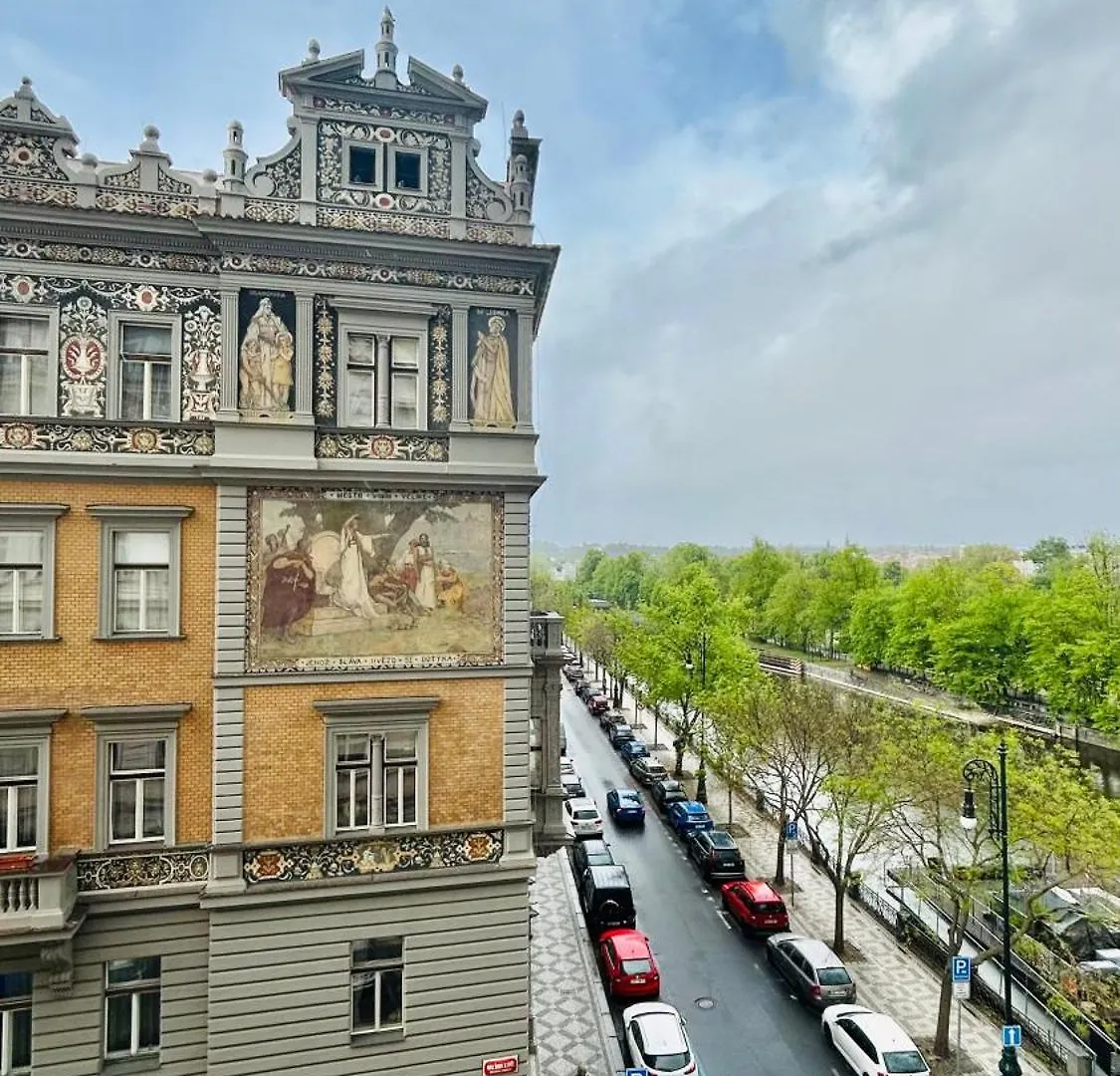 River Site Apartment Janackovo Nabrezi 27 Praha